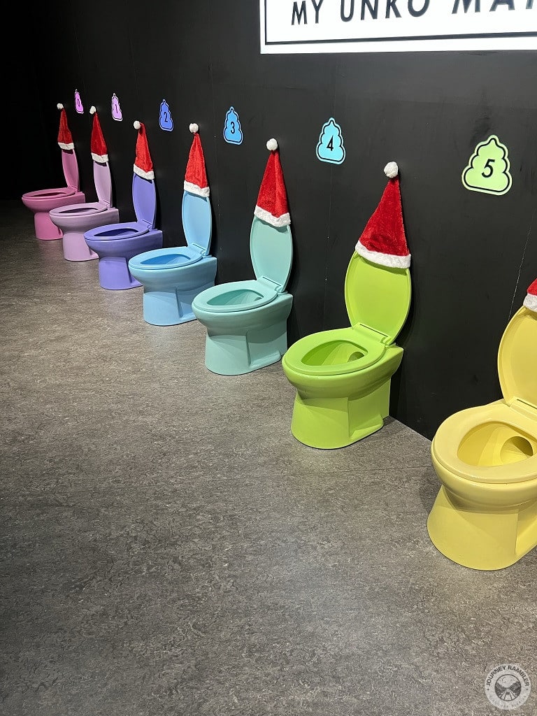 unko poop museum toilet bowls different colors