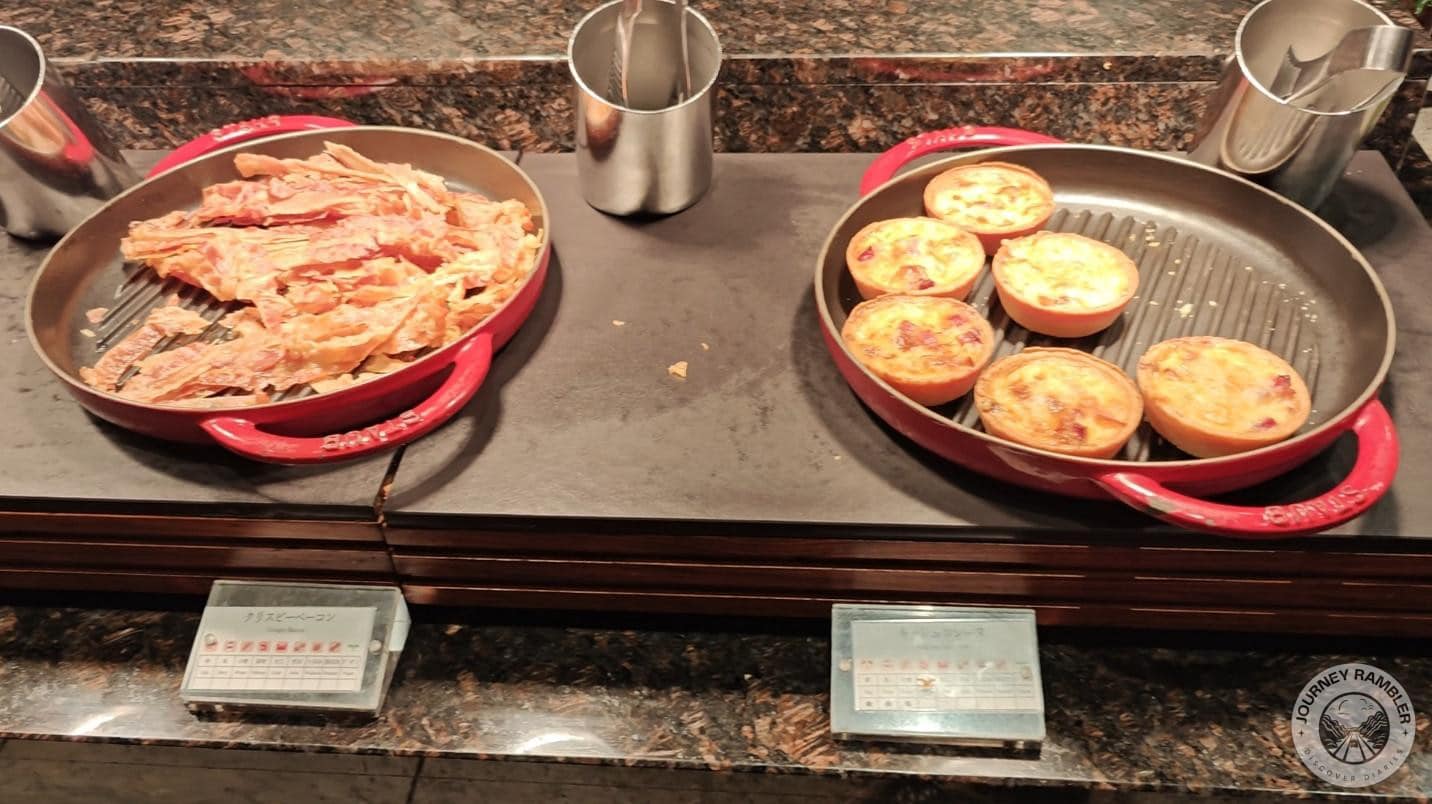 Quiche Lorraines and crispy bacon