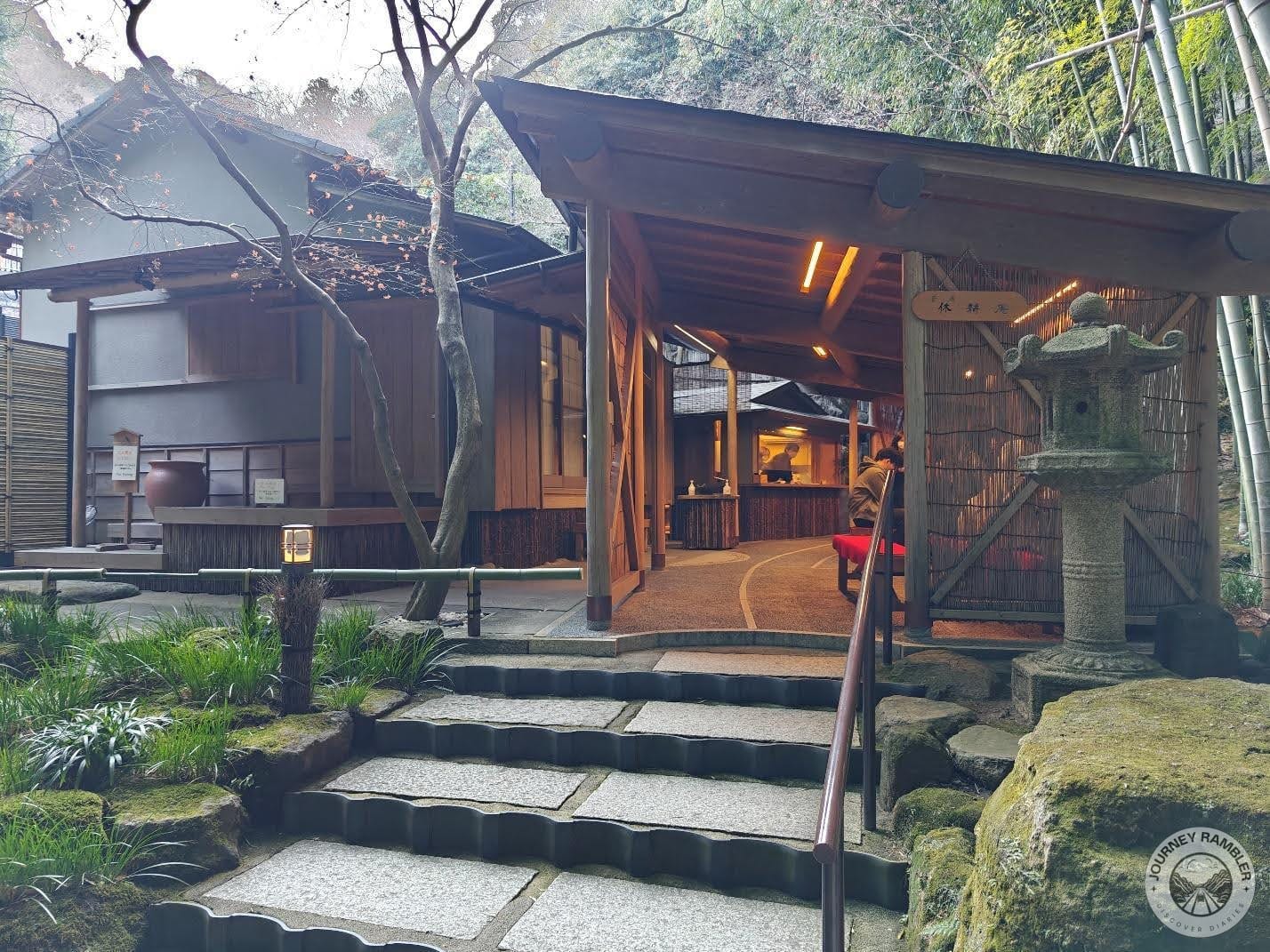place that serves warm cup of matcha