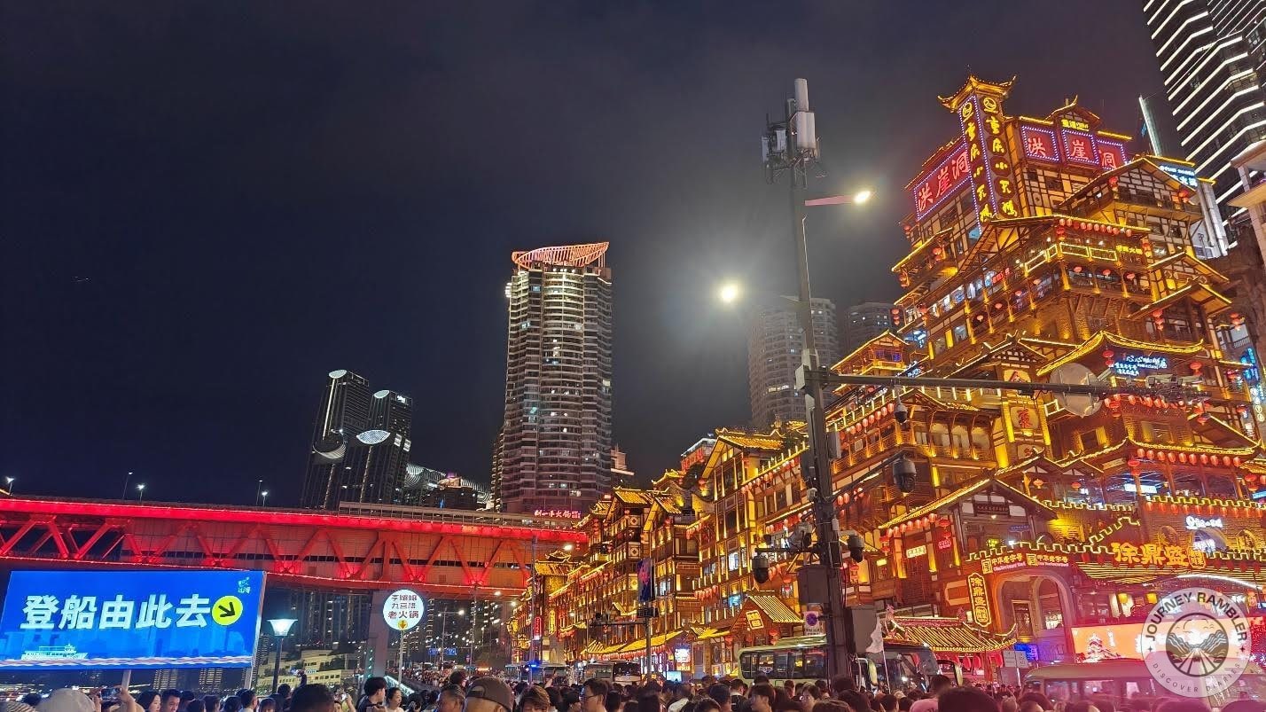 Hongyadong full of lights