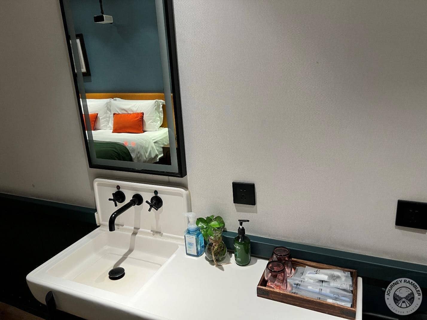 wash basin