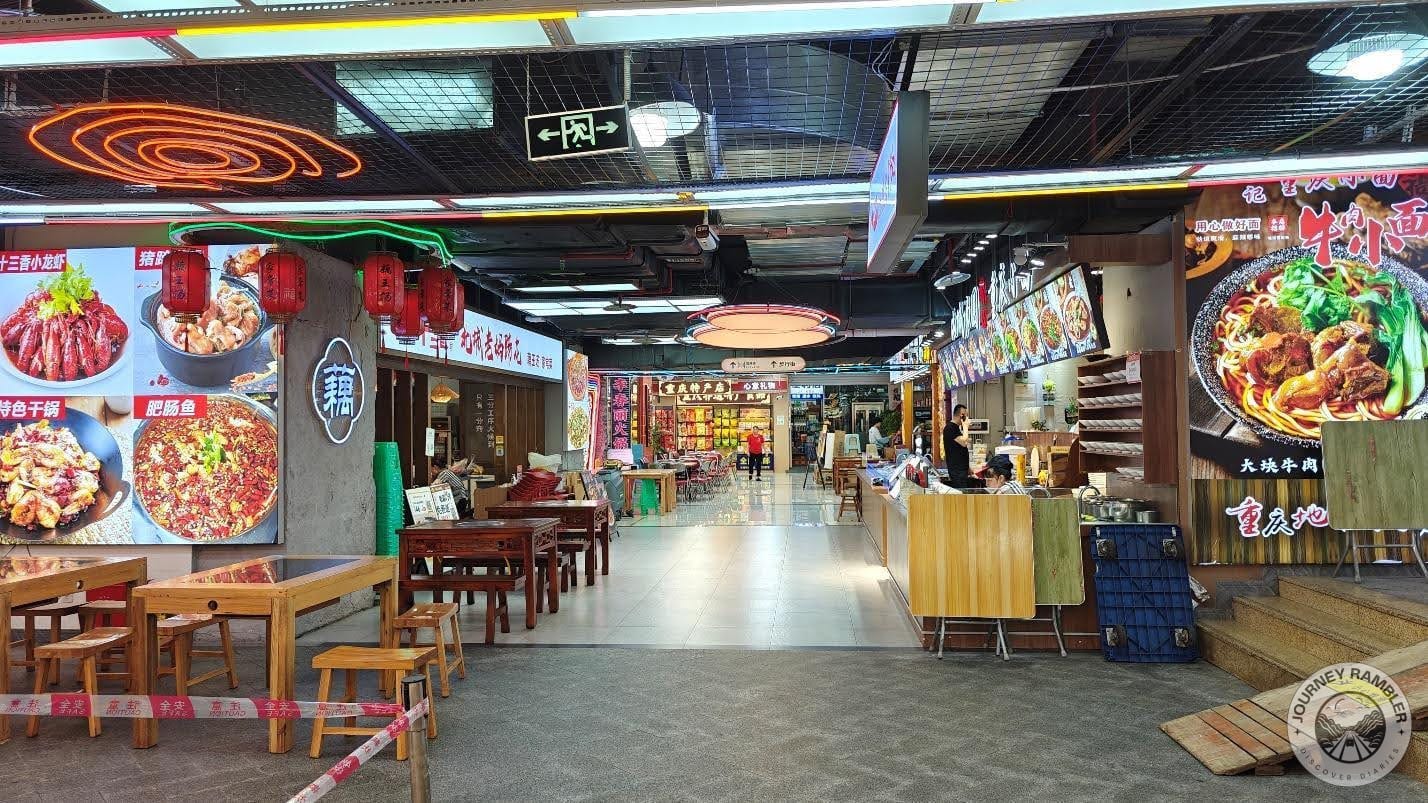 another area here at the Guanyin Bridge Food Street