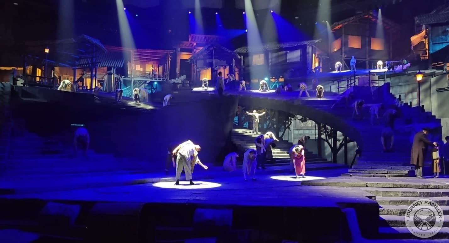 audience is shown the revolutionaries who lost their lives