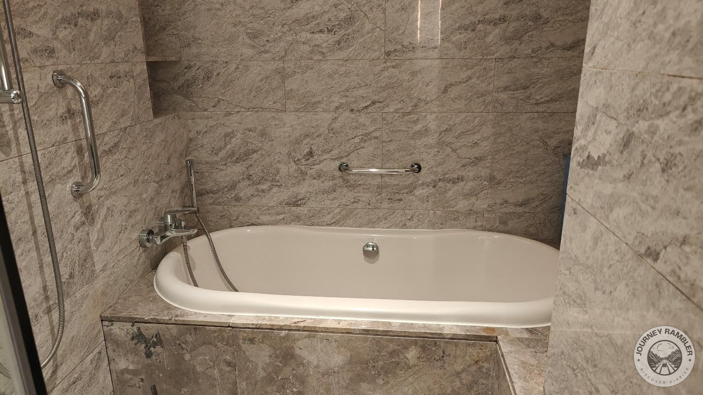 bathtub