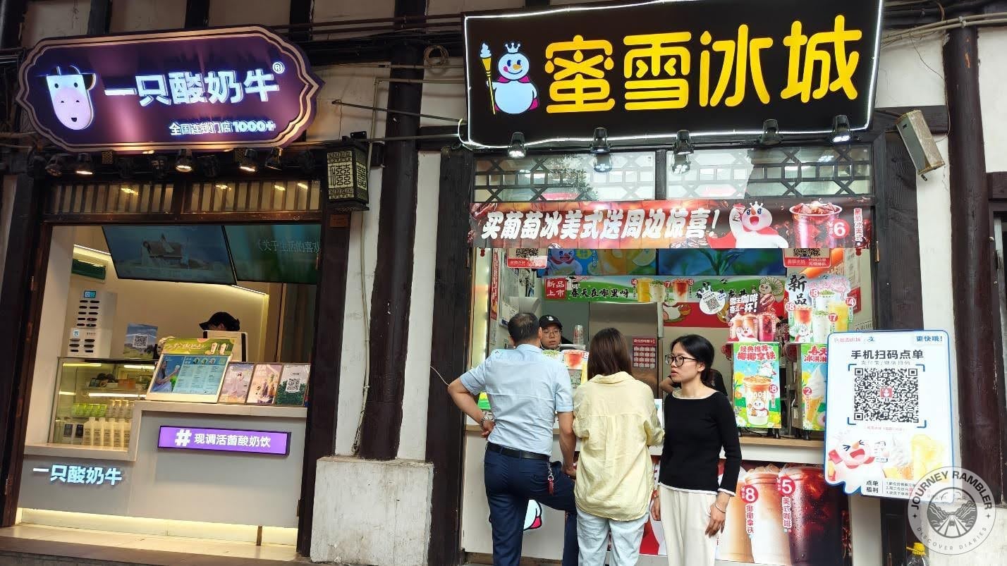 stall for Mixue Ice Cream and Tea