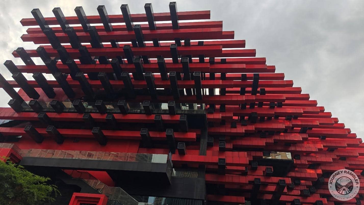 the red beams orientated along the south-north axis