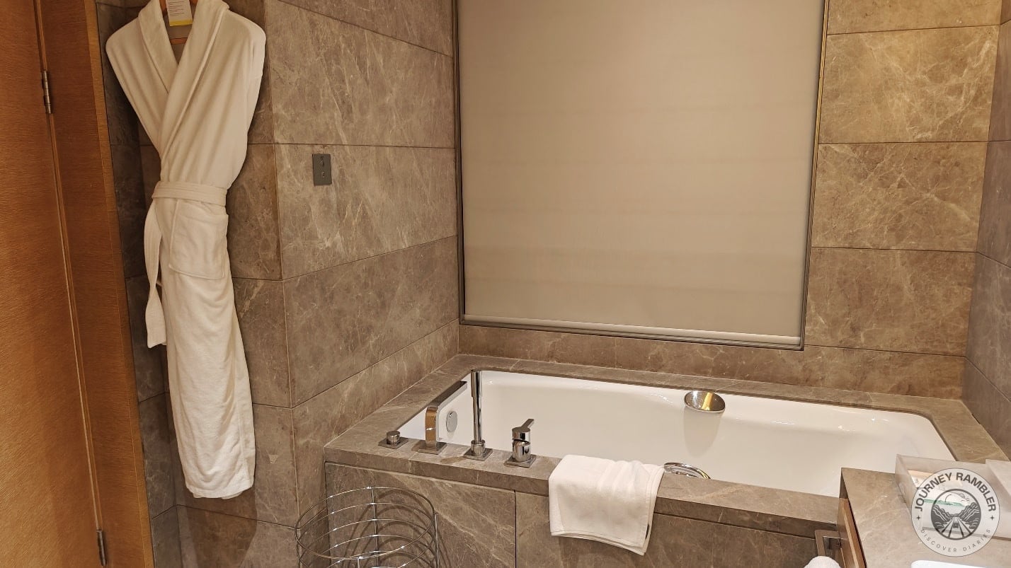 bathtub