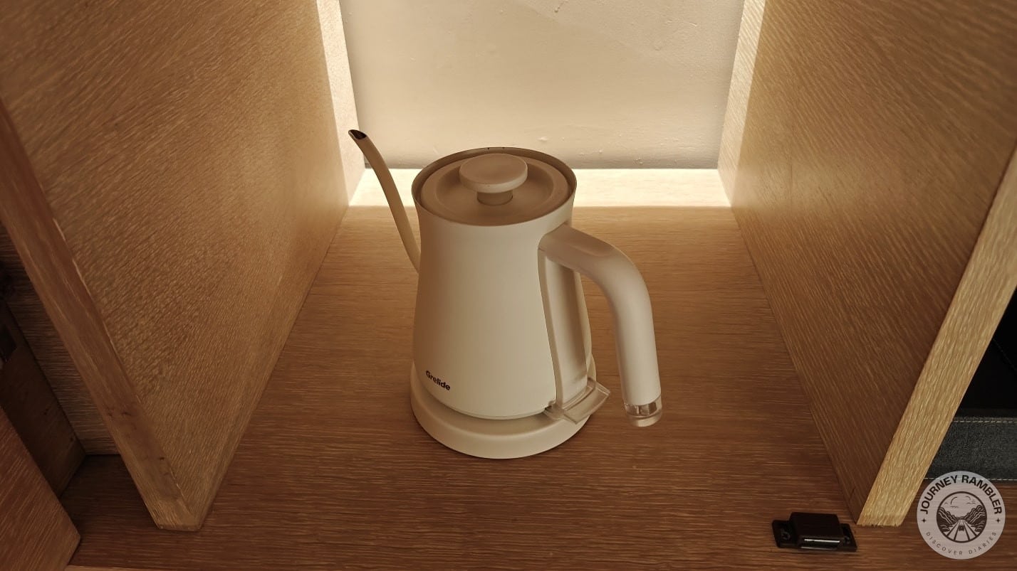 electric kettle