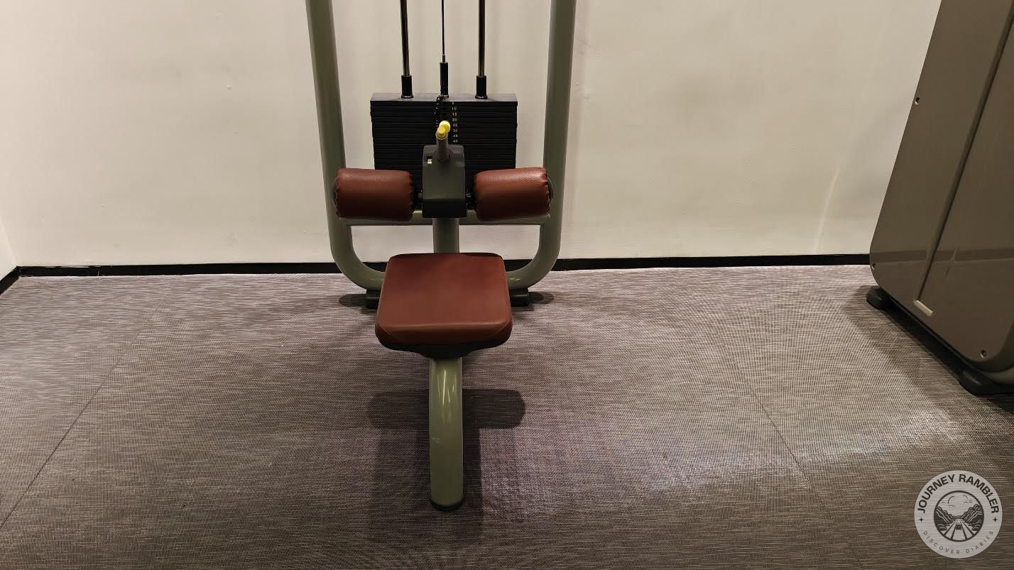 lat pulldown machine again