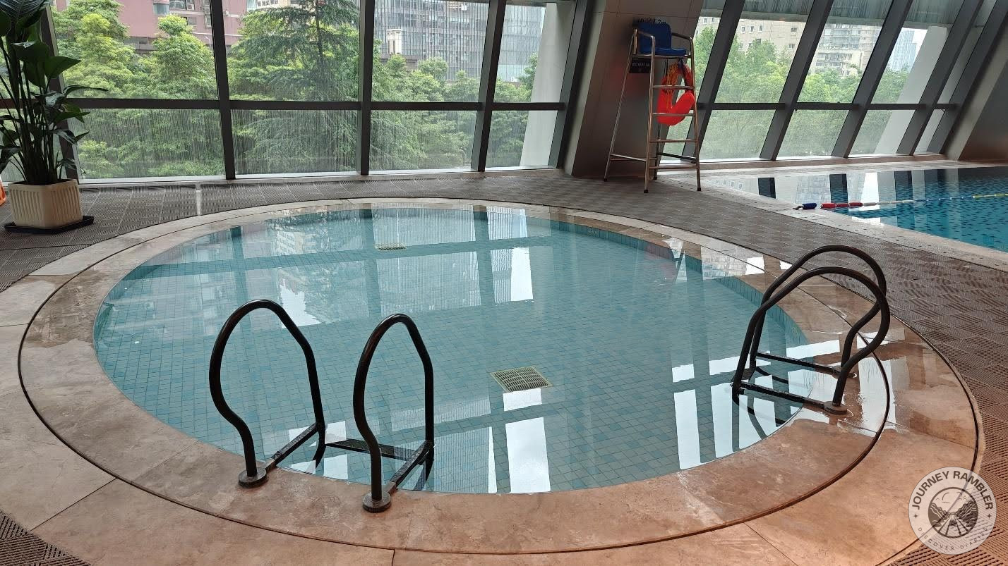 plunge pool 
