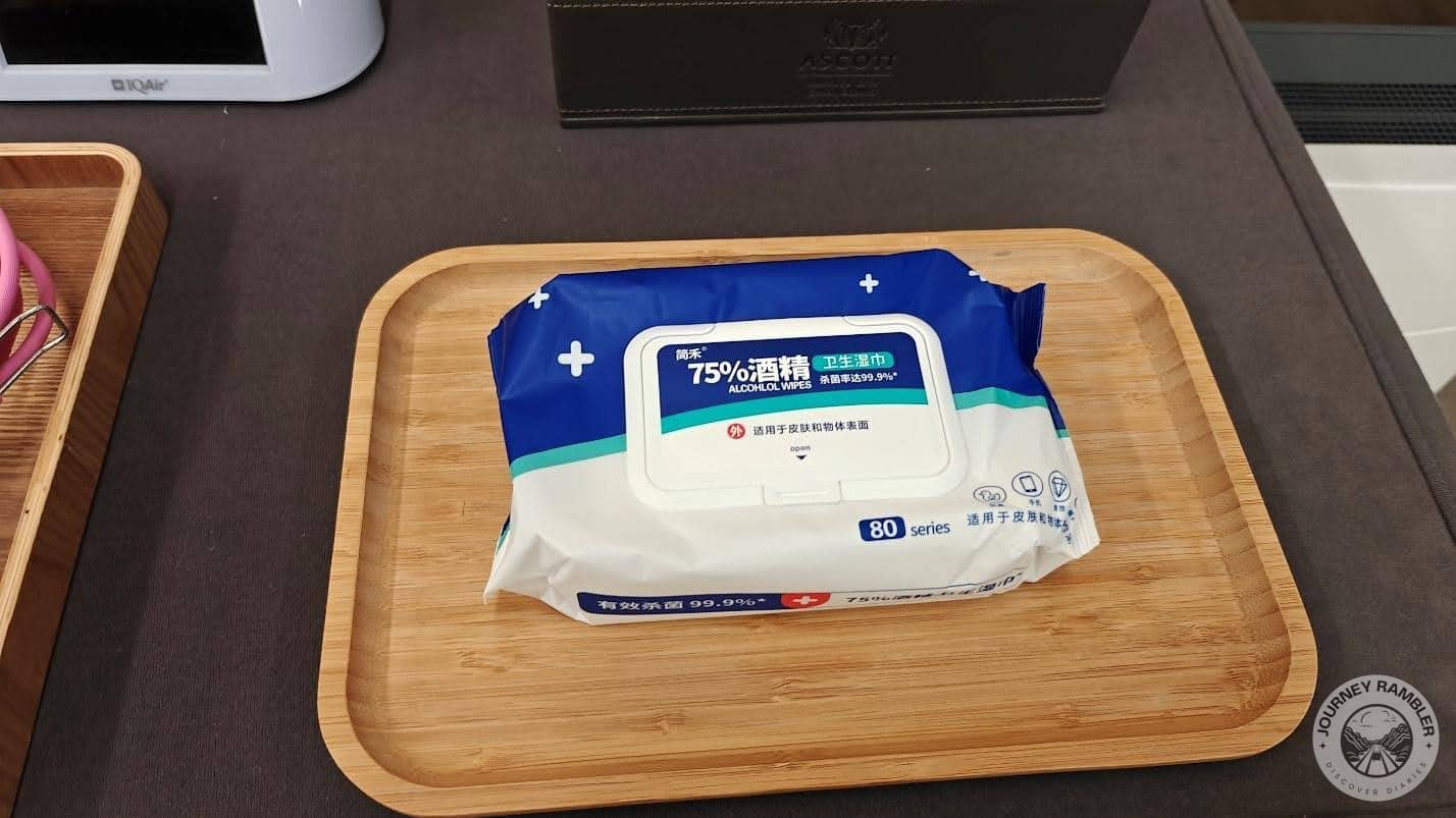 wet wipes