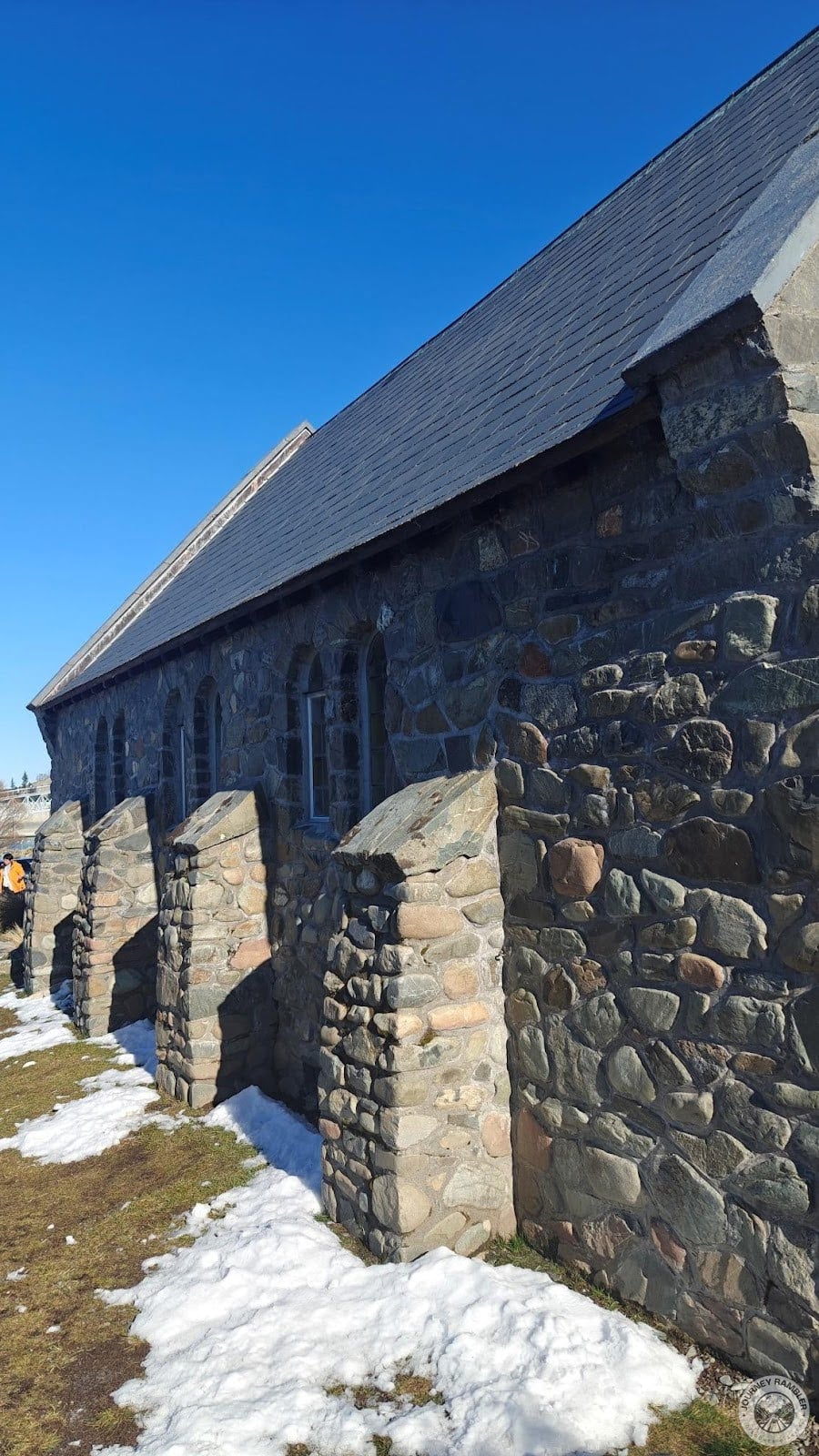 The walls were made of many different colored stones