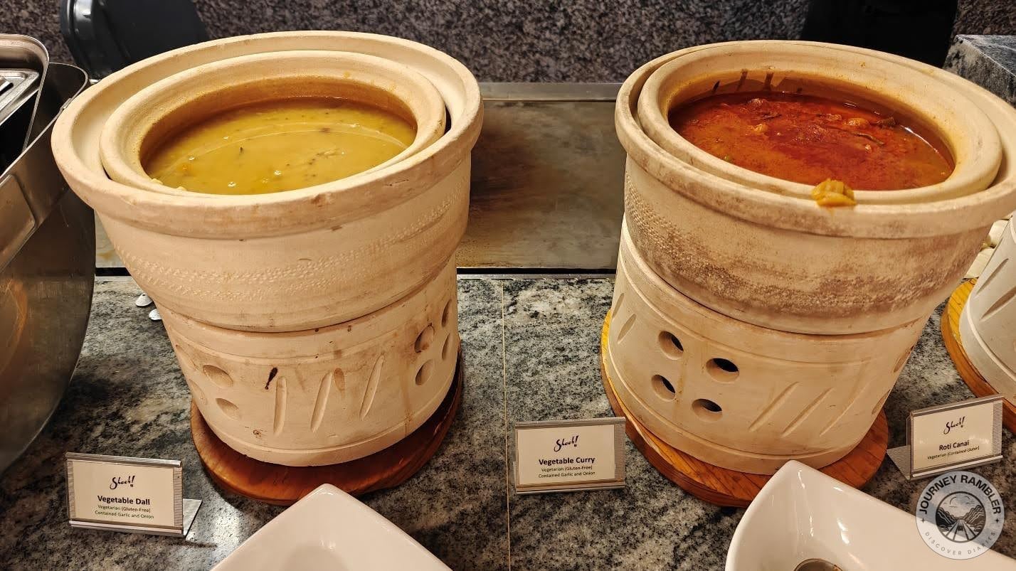 bowls of Dahl and Curry