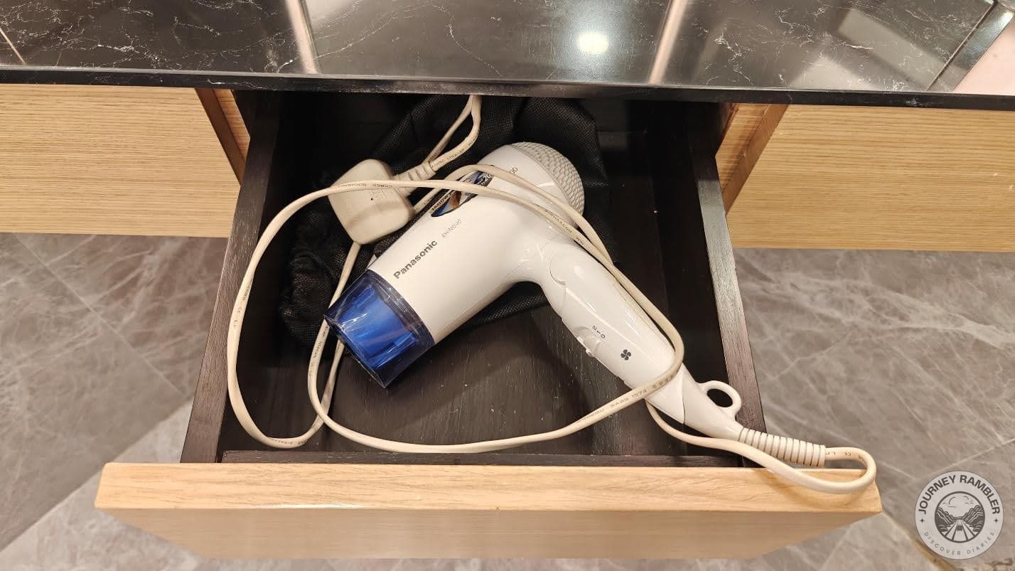 hair dryer