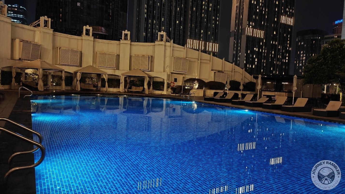 look of the pool in the evening