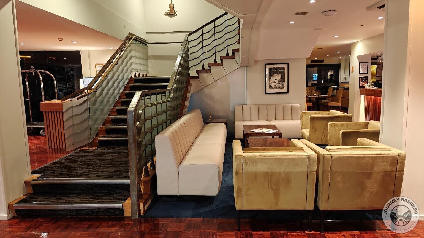 several seating areas around the lobby
