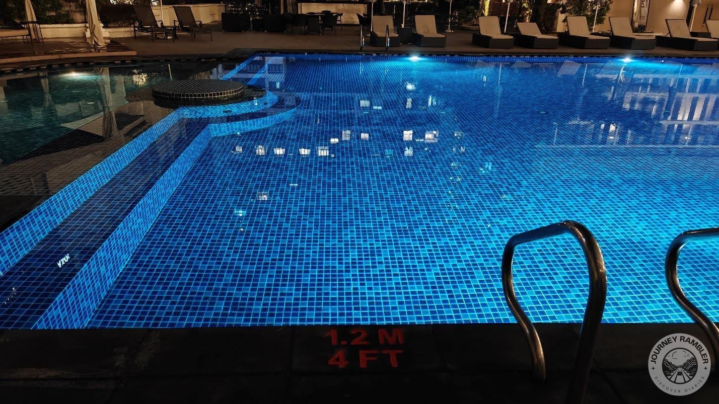 uniform depth pool