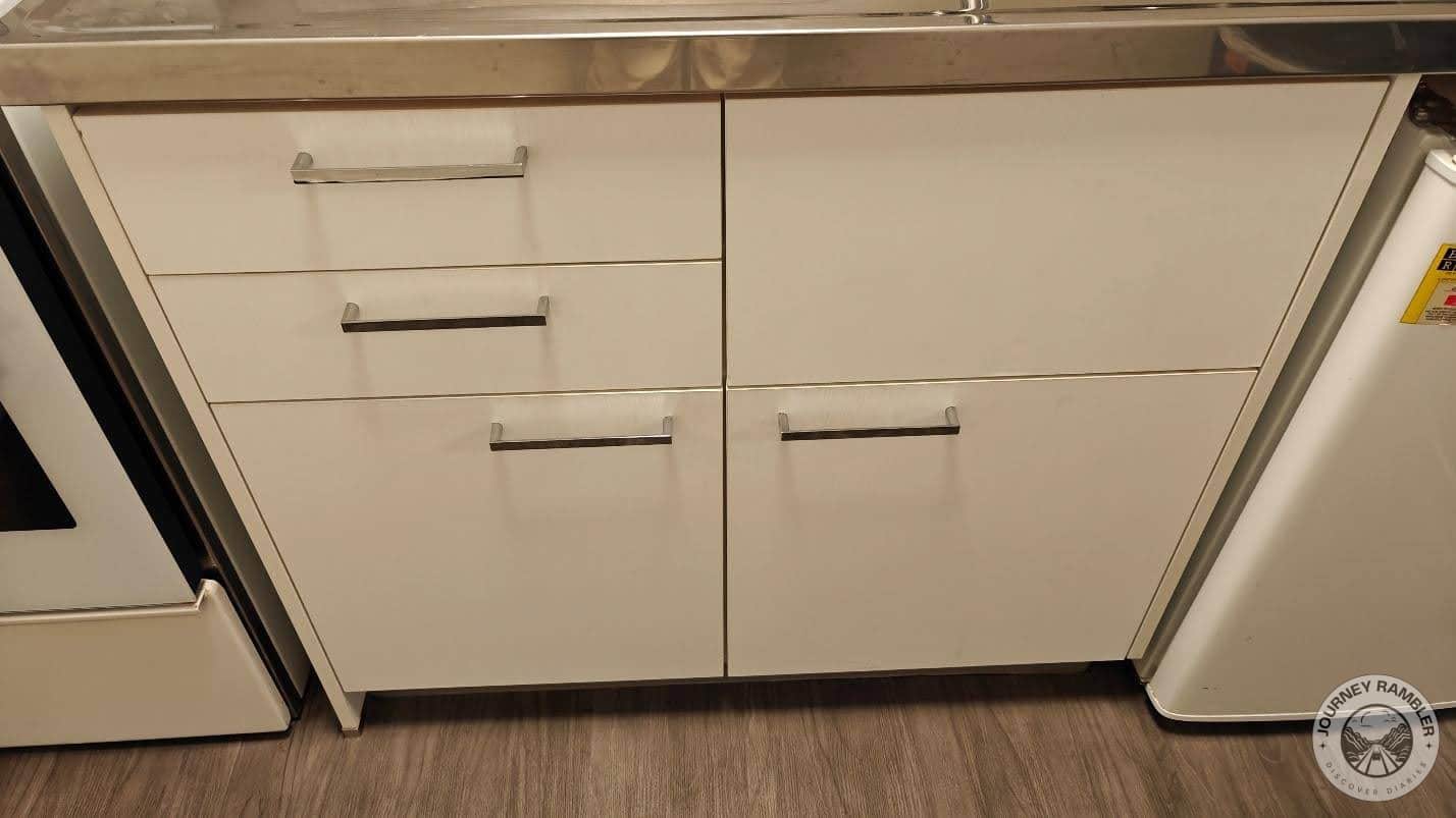 kitchen drawers and cabinets