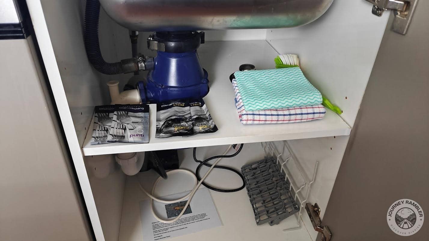 kitchen towels and other cleaning supplies