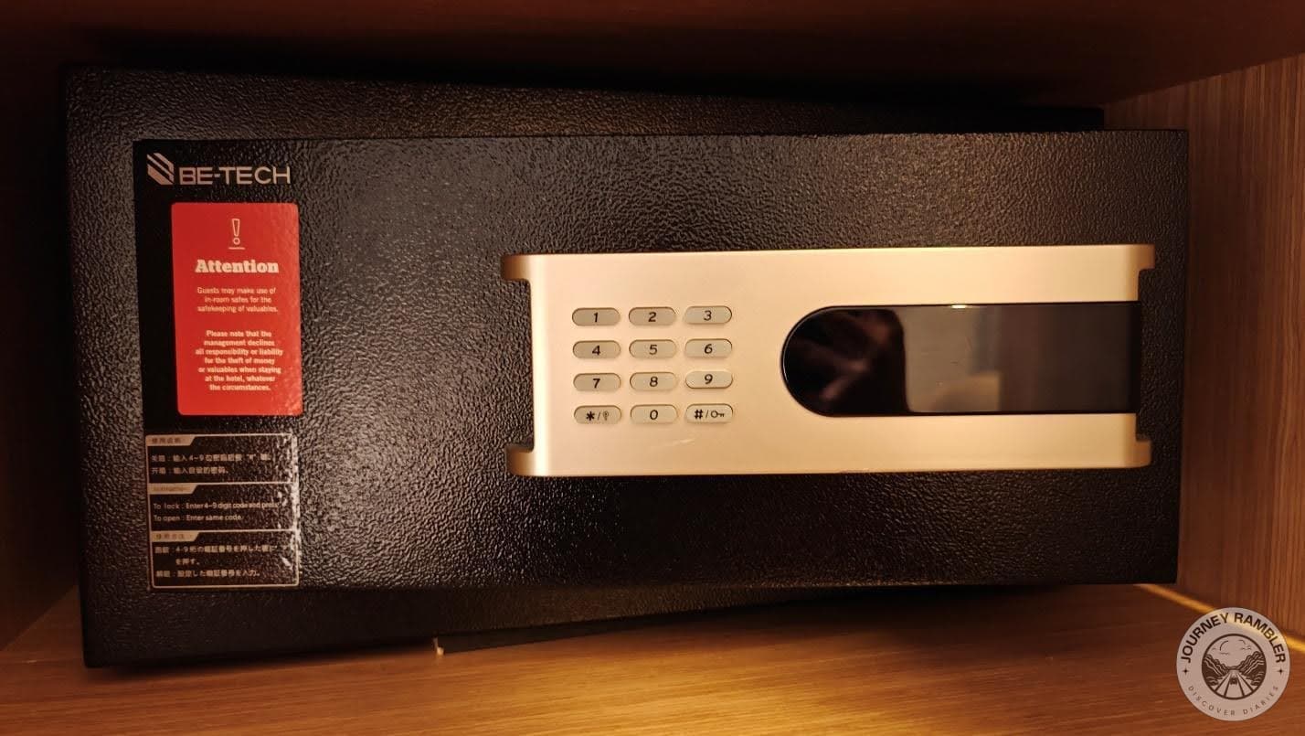 locker