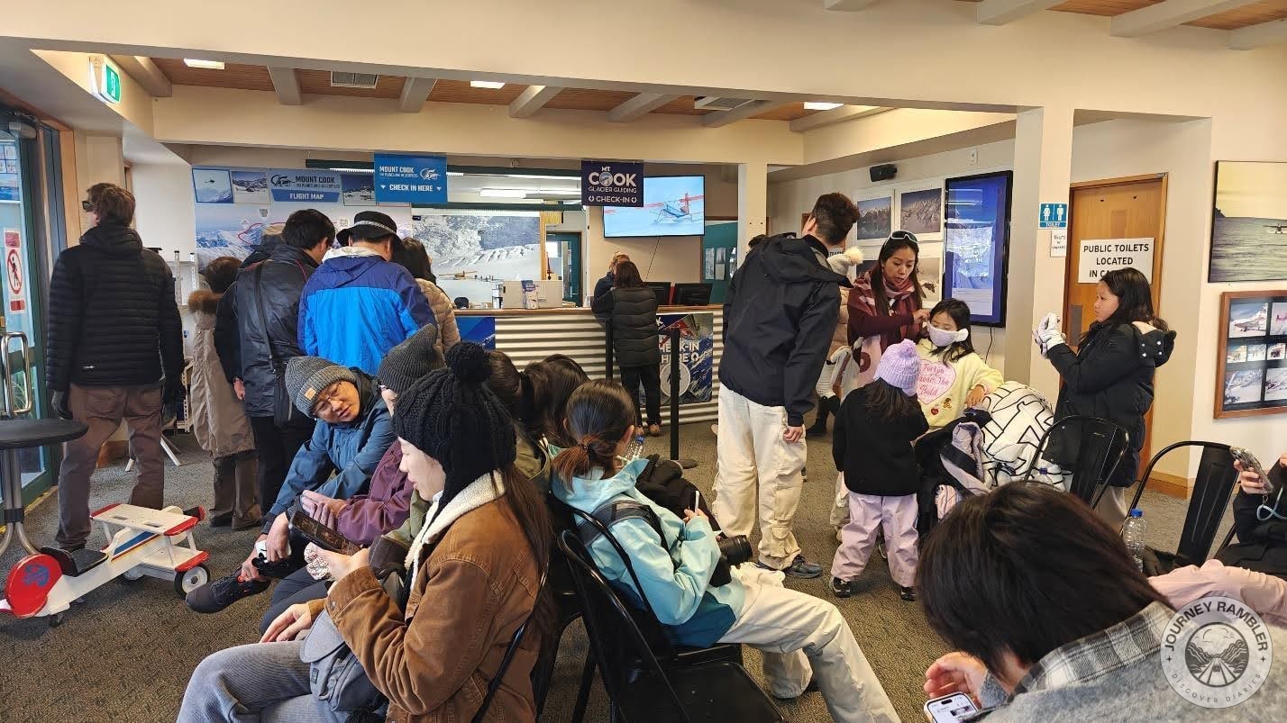 people here waiting for their tours to start