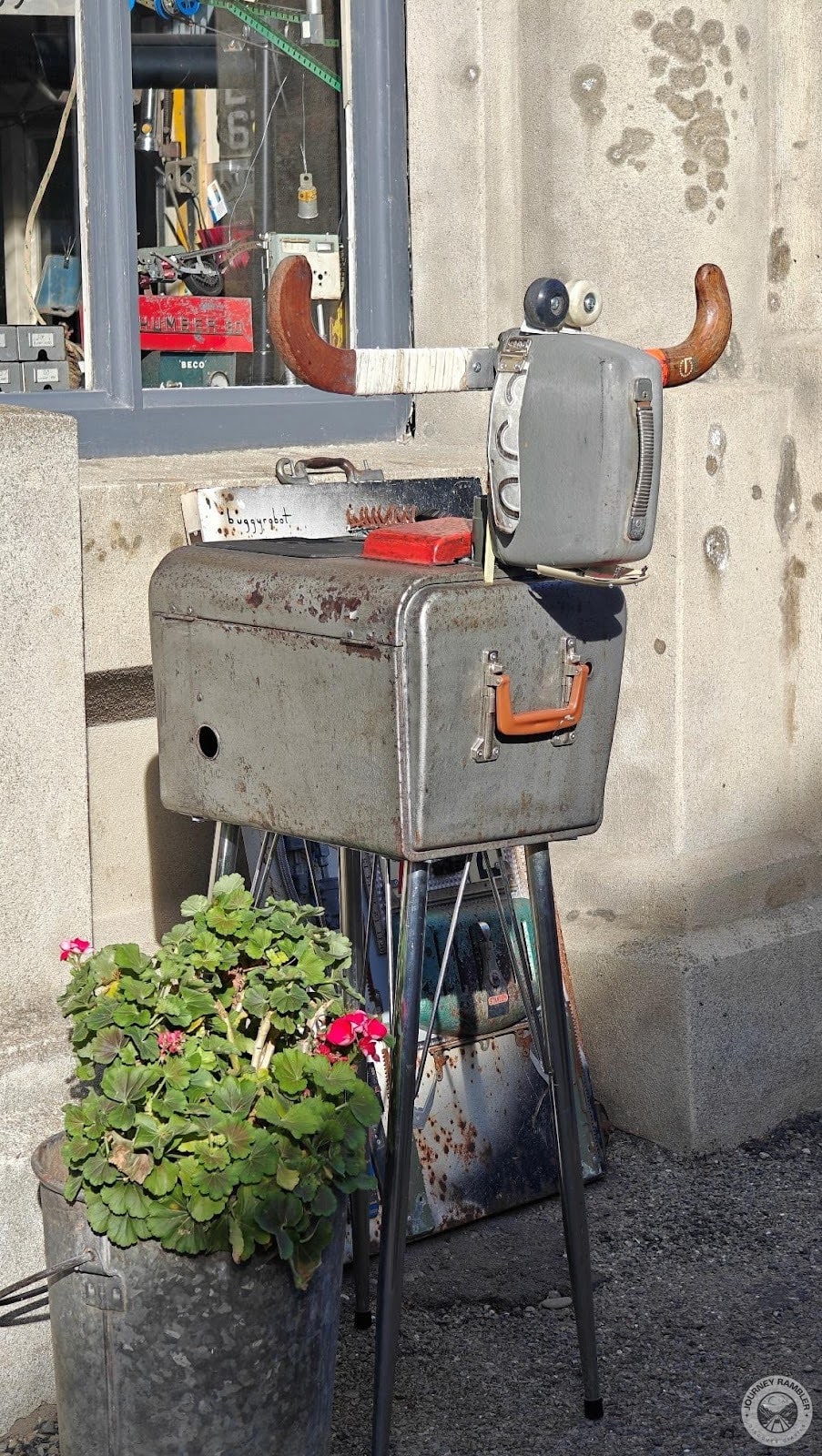 sculpture that looked like a cow and had been made with pieces of metal