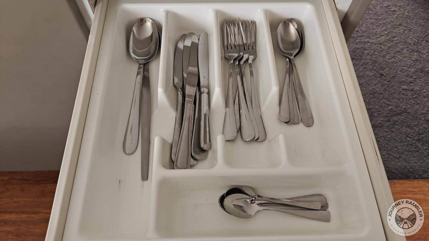 spoons, forks, butter knives and dessert spoons