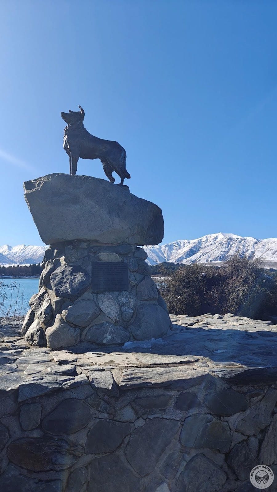 the Mackenzie Sheep Dog Statue again 