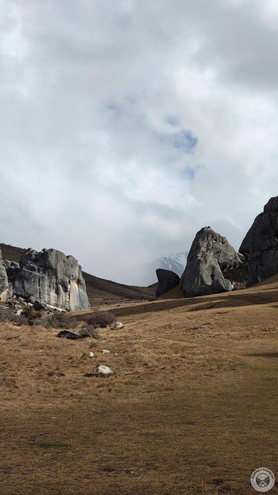 this view reminded me of a PS2 era videogame called Shadow of the Colossus