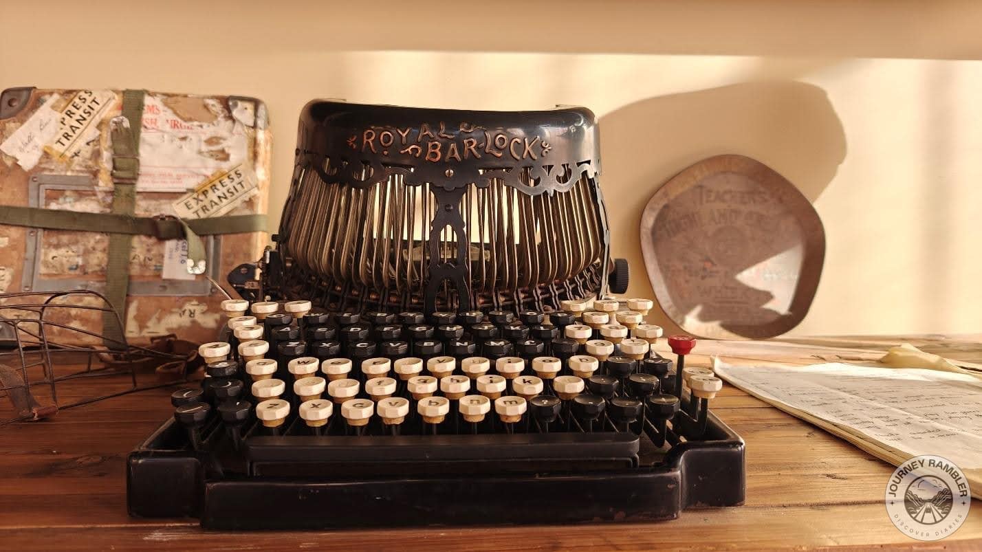 very unique looking typewriter