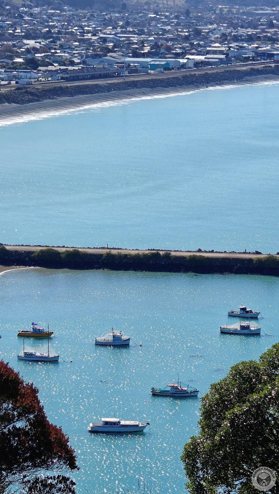 zoomed up shot of the harbor