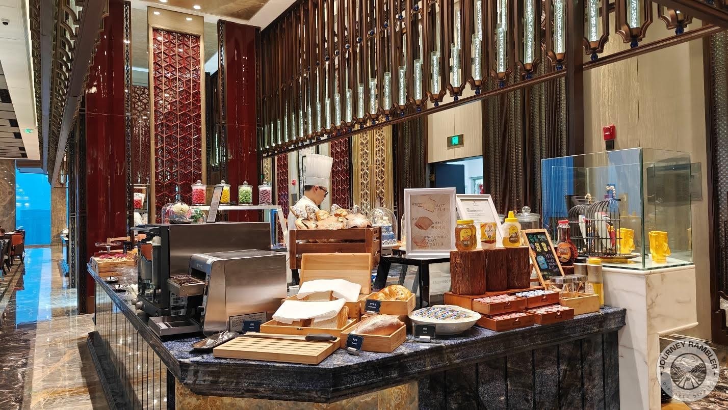 Breakfast Buffet at Wanda Reign Hotel Chengdu