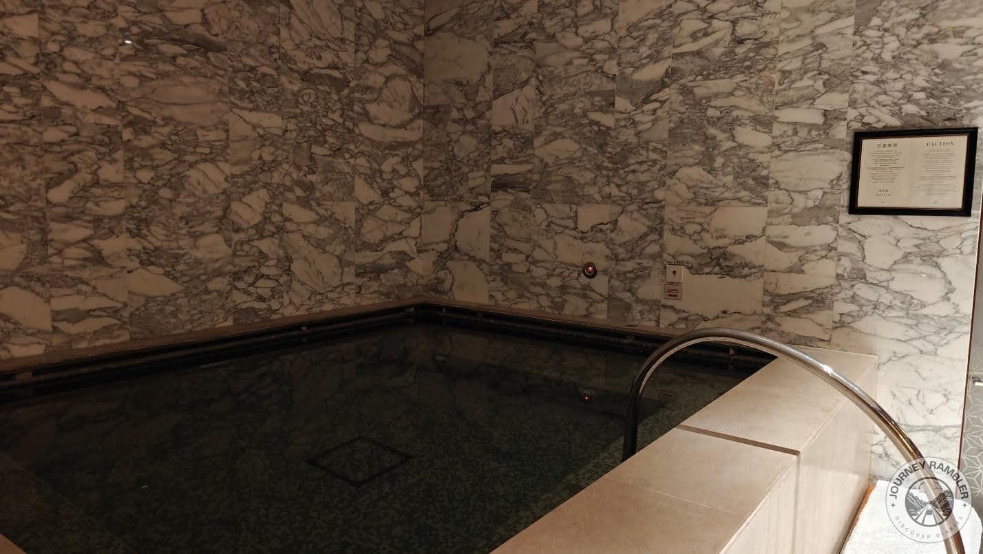 Jacuzzi was private and dimly lit