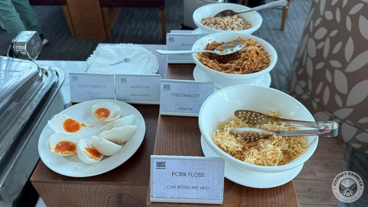 Toppings like pork floss, fried shallots and peanuts