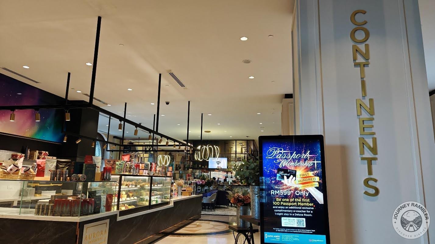 breakfast buffet at the Sama-Sama Hotel KLIA