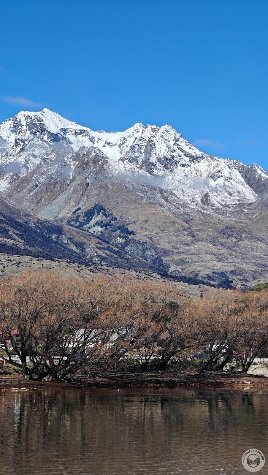 carpark area is also near a grove of what I think are willow trees