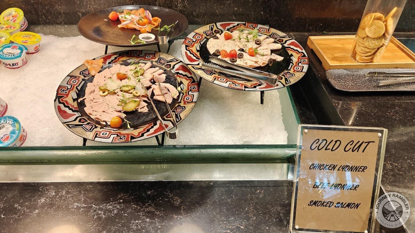 cold cuts selection was also on ice