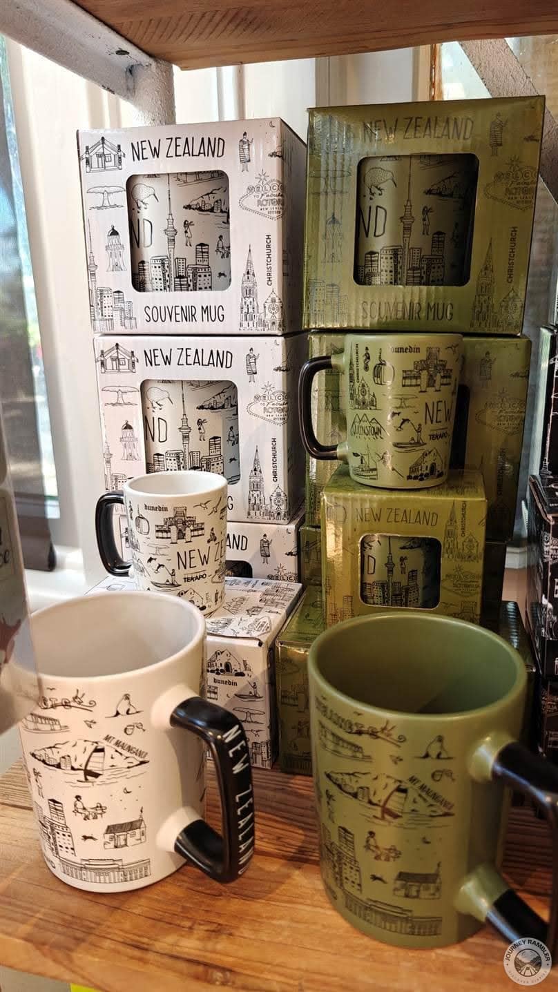 more souvenir mugs