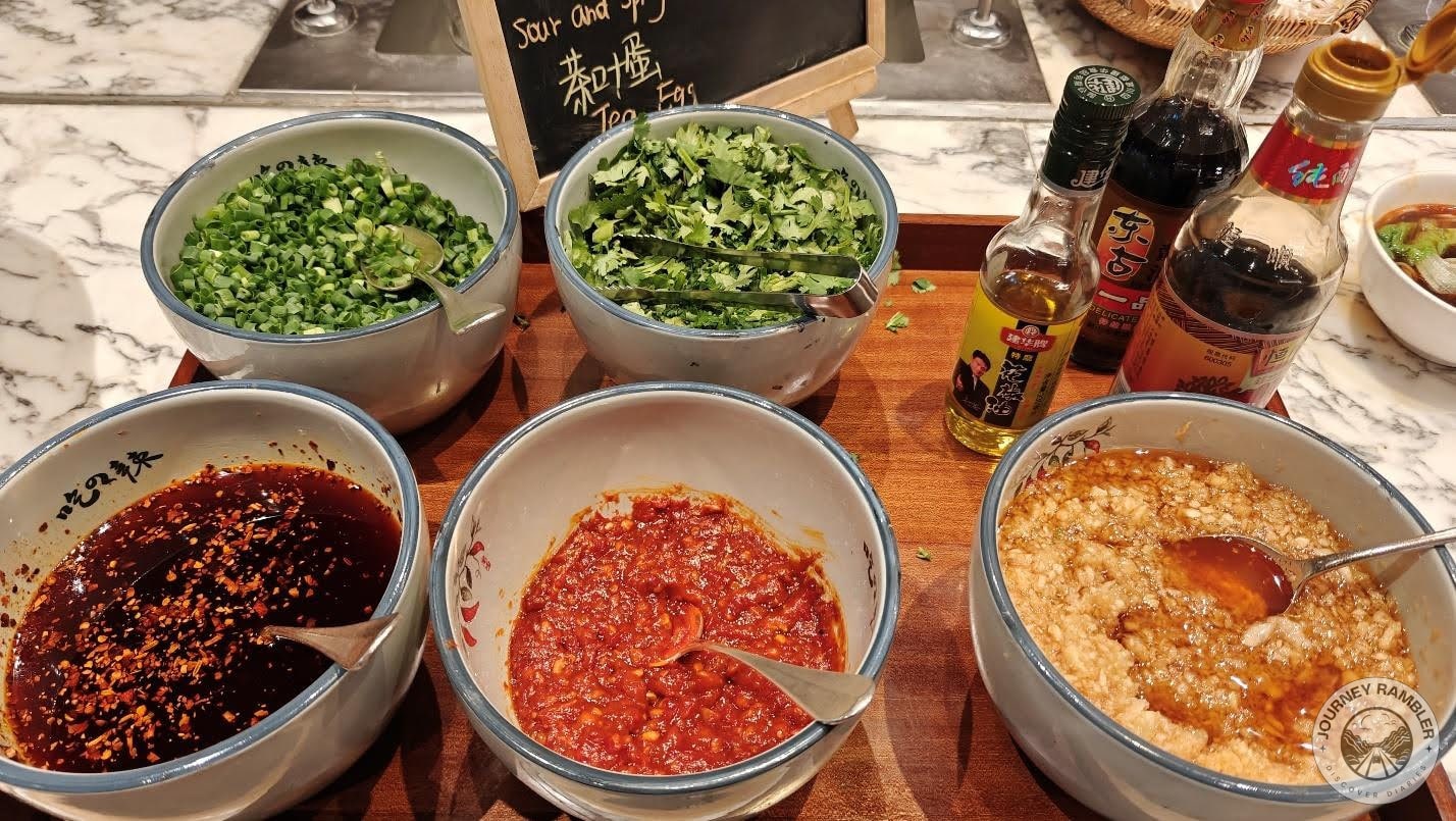 more toppings for noodles
