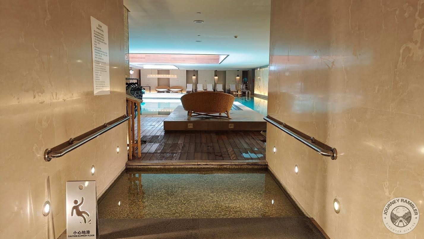 narrow tunnel-like place