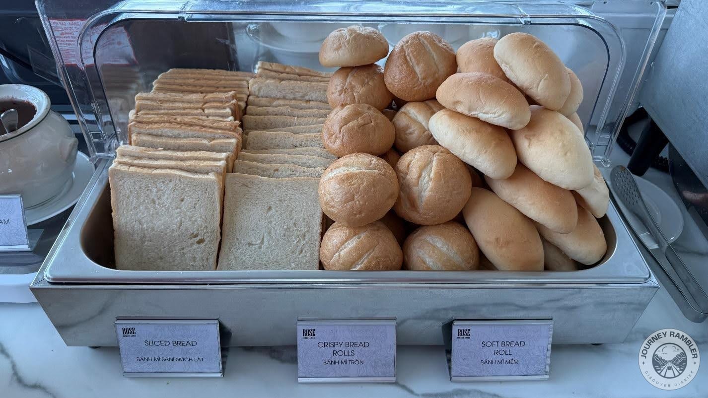 plain sliced bread, crispy bread rolls and soft bread rolls