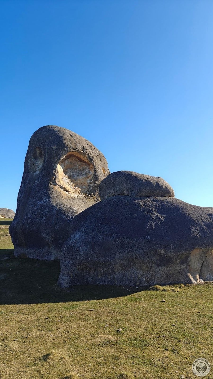 rock formation at the back actually reminded me of a Spongebob Squarepants villain named Plankton