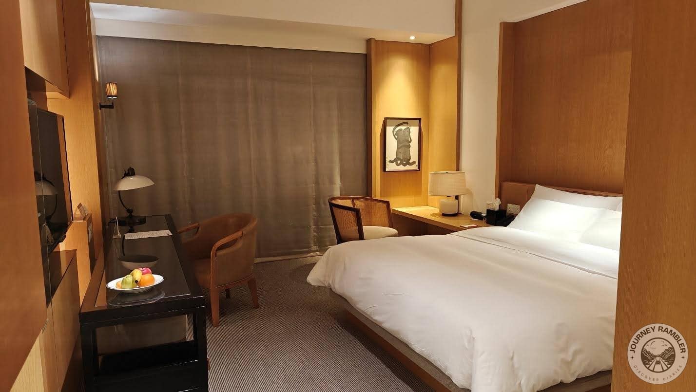 room also had some chairs and desks