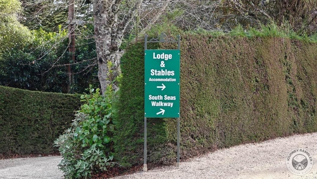 sign for lodge and stables