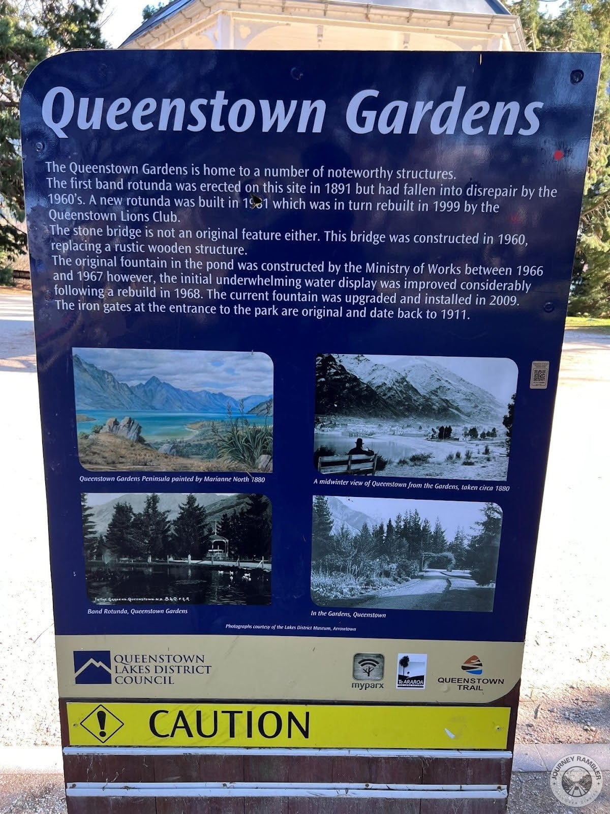 signboard with more information about the Queenstown Gardens