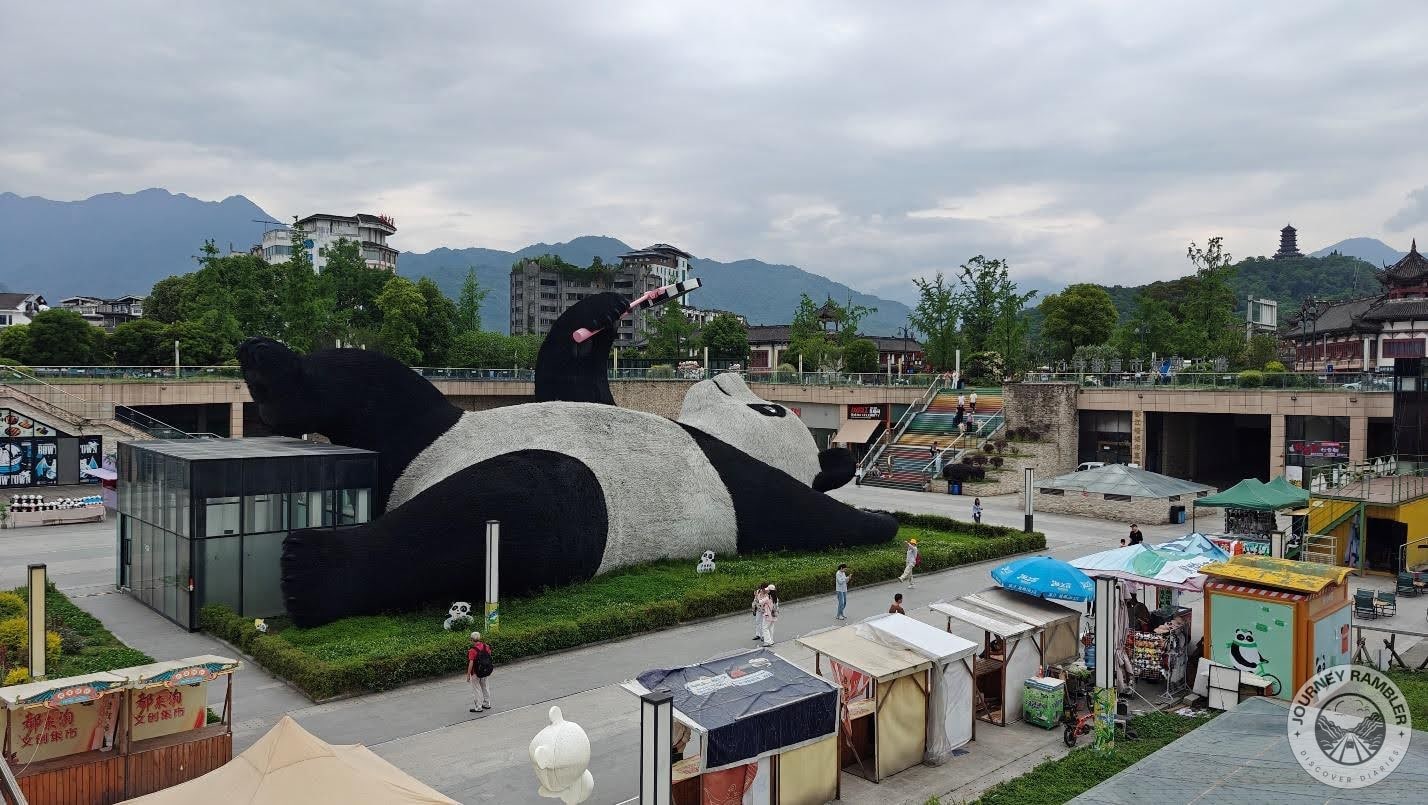some little stalls that had been built along the side of the square
