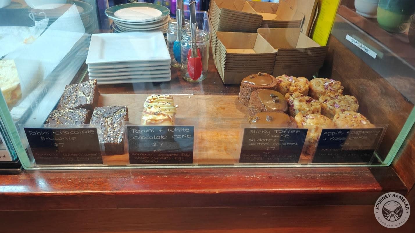 tahini and chocolate cakes and brownies