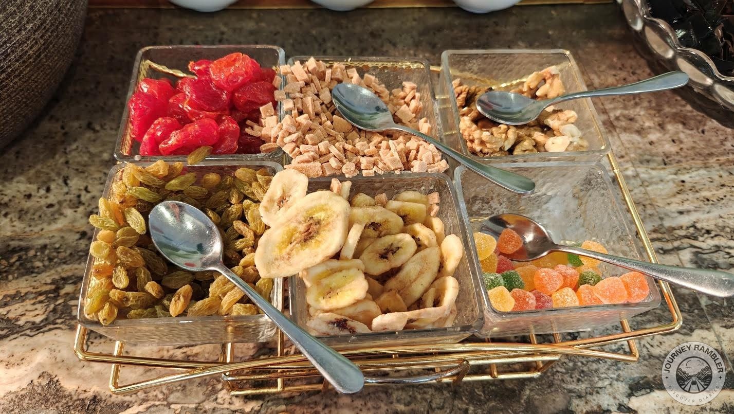 toppings like bananas and raisins