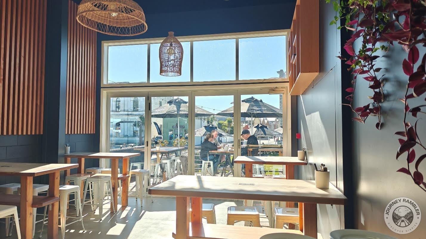 It was a nice, sunny space and there were plenty of seating options