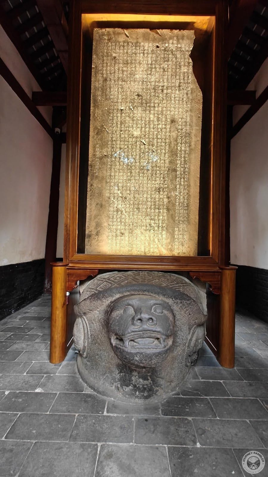 Ming Tablet up close